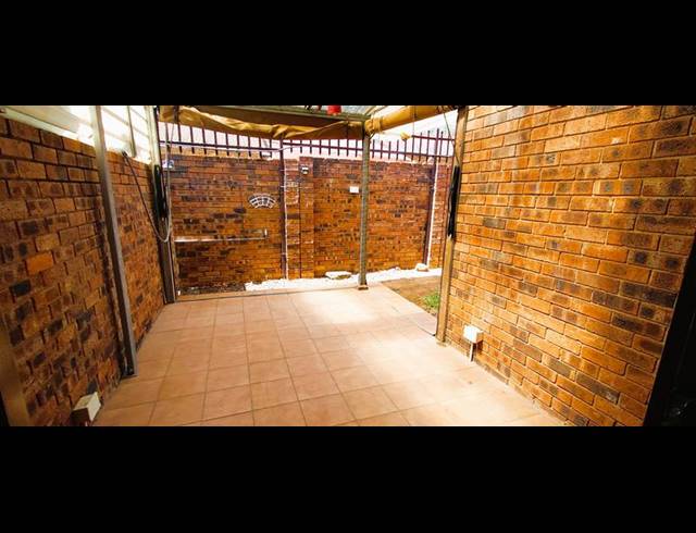 3 BEDROOM APARTMENT FOR SALE IN LANGENHOVENPARK